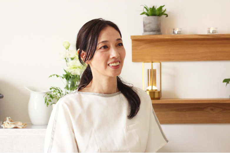 ホームページ作成サービス「ウェブサポ」のインタビューに応じるKinariの鈴木 久美帆様