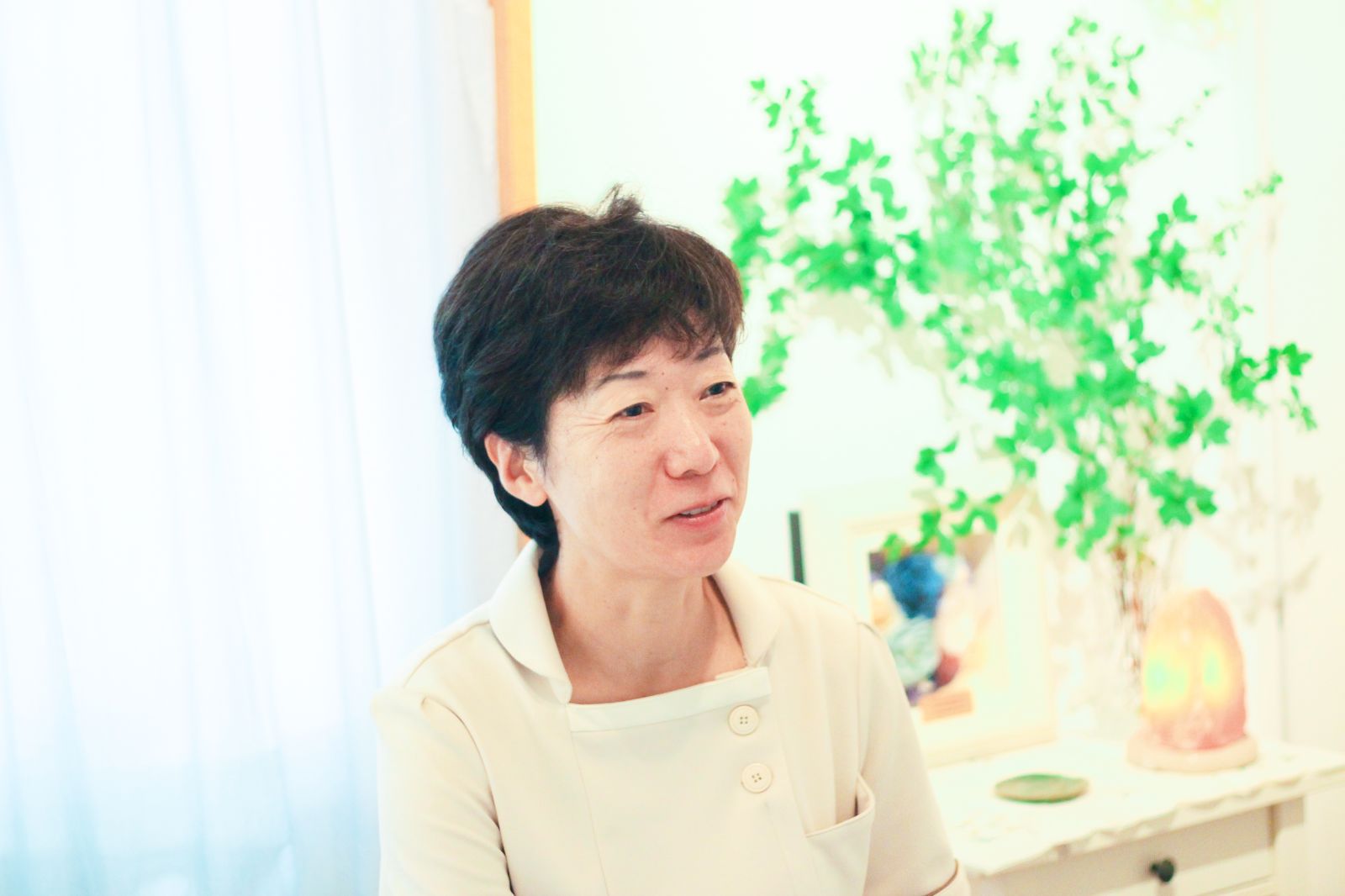 インタビューに答える寺嶋様