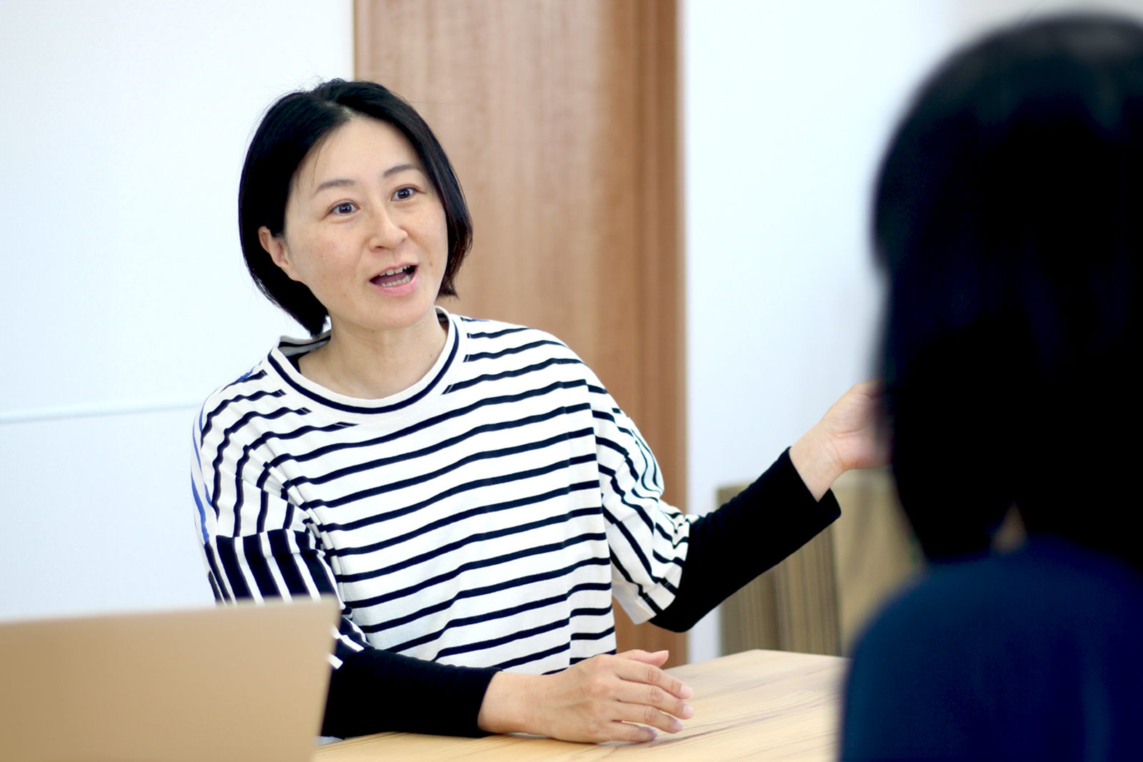 インタビューに答える株式会社あったか農場の渥美 敦子様