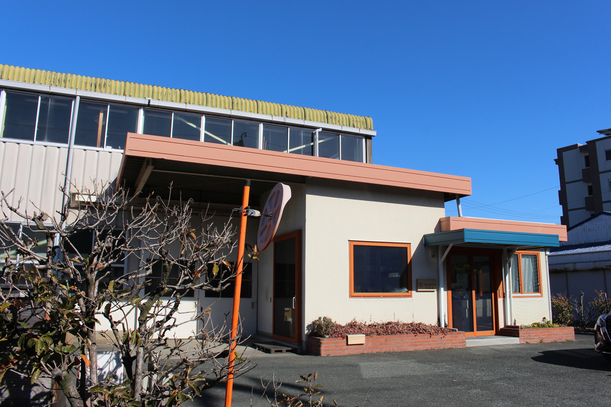 静岡県浜松市にある、つるた株式会社様の本社外観